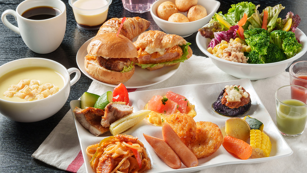 Western dishes such as hamburgers, sandwiches, and soups