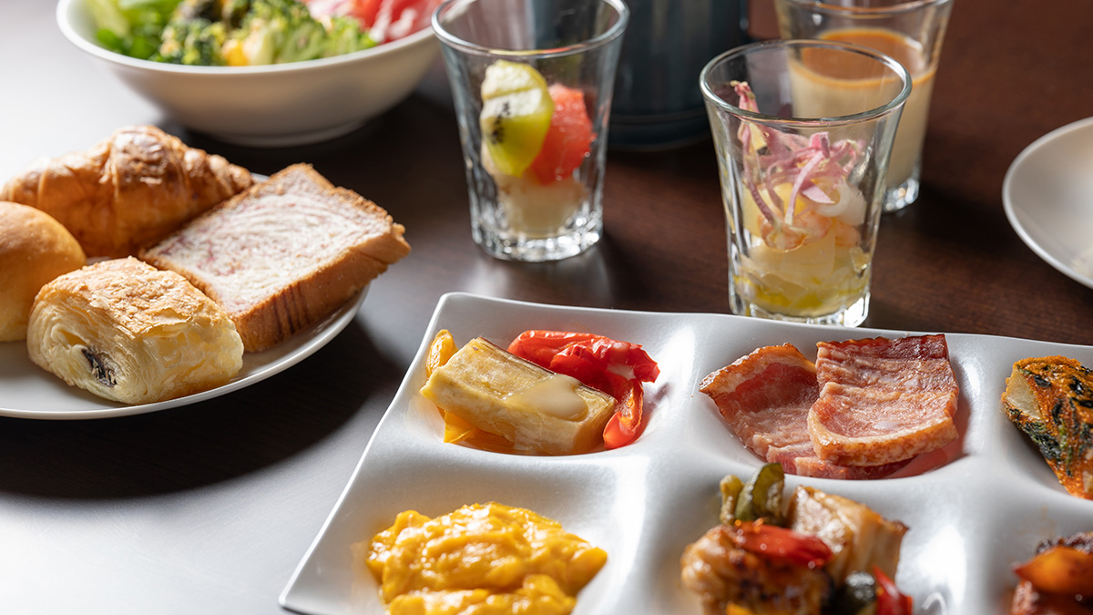 Close-up of Western-style dishes served on a plate