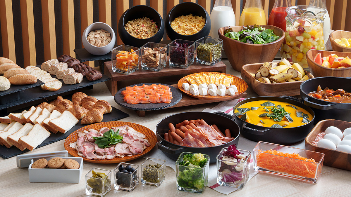 自助餐菜单陈列的光景