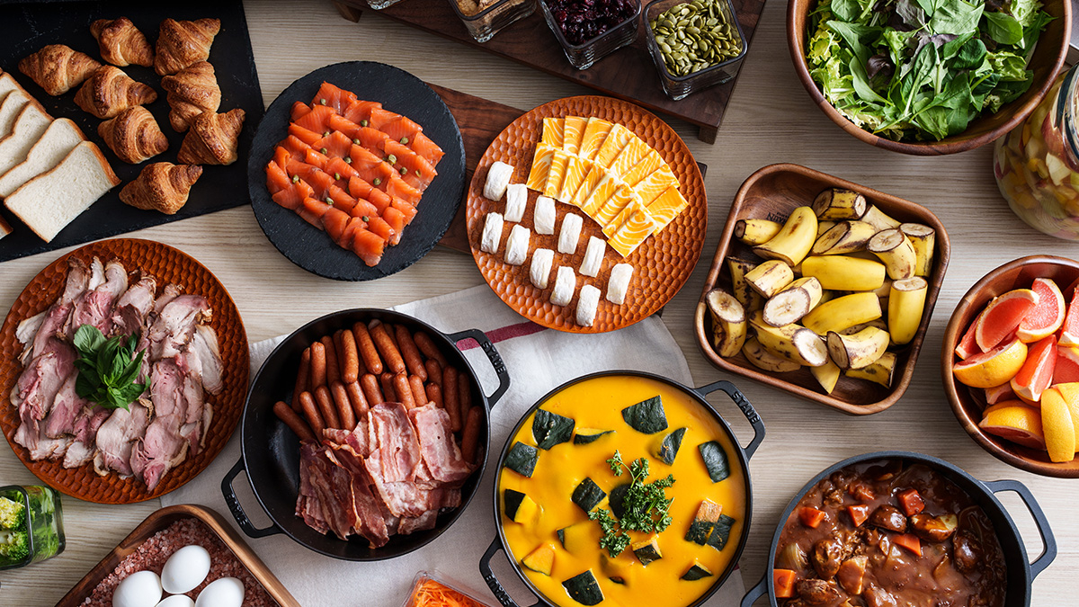 自助餐菜单陈列的光景