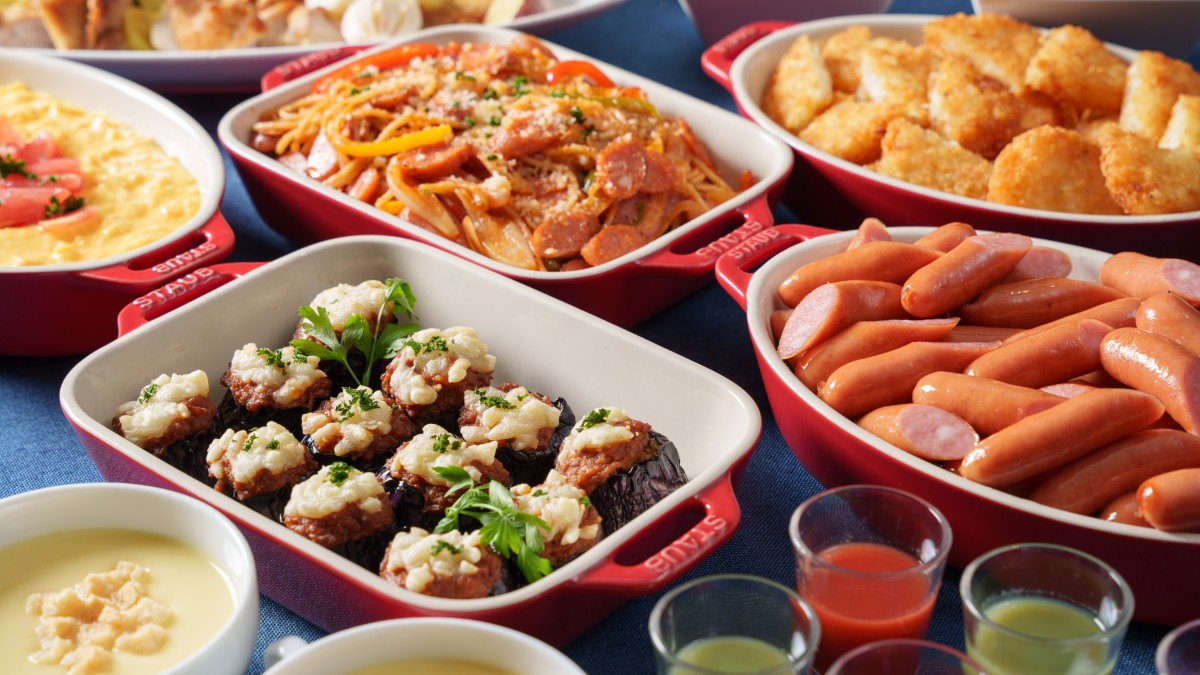 Pasta and sausages